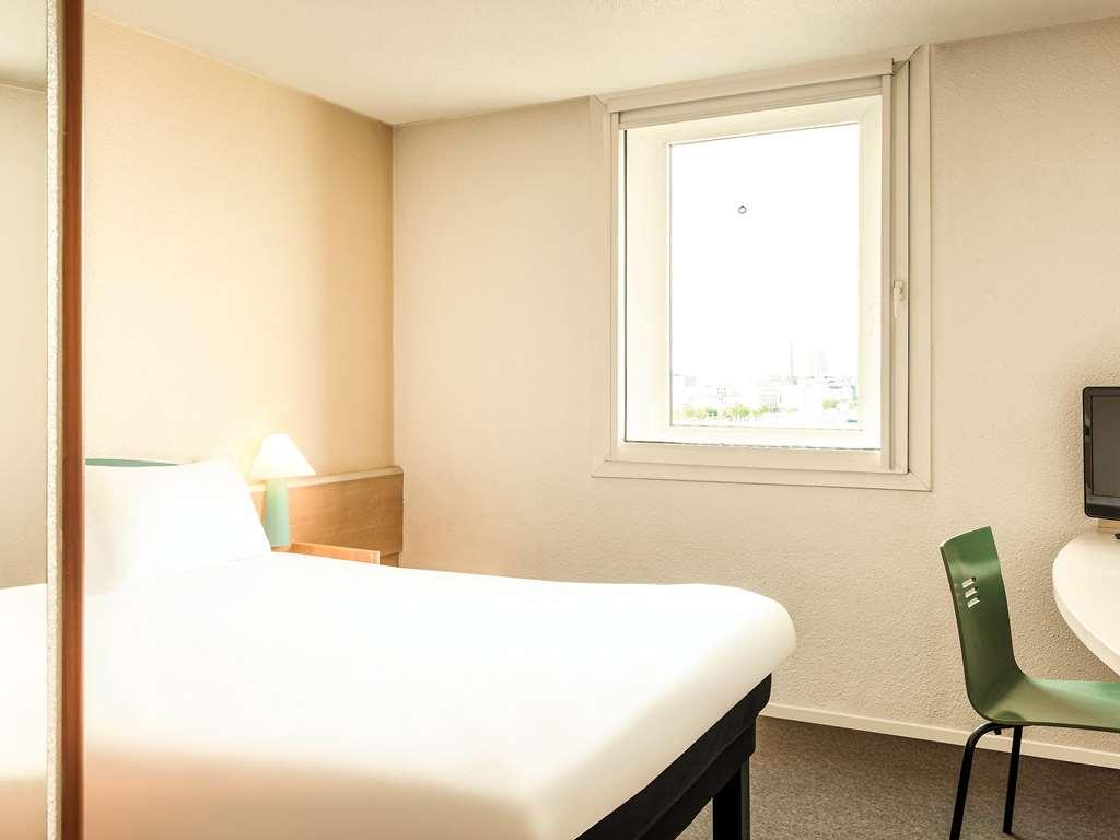 Ibis Paris Porte De Bercy Charenton-le-Pont Ruang foto